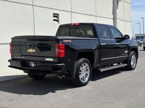 Used 2015 Chevrolet Silverado 1500 High Country w/ High Country Premium Package AWD/4WD image 3