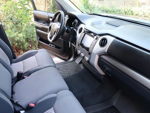 Used 2018 Toyota Tundra SR5 w/ TRD Off Road Package AWD/4WD image 30