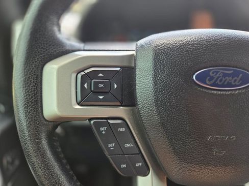 Used 2016 Ford F150 Lariat w/ Equipment Group 502A Luxury AWD/4WD image 16