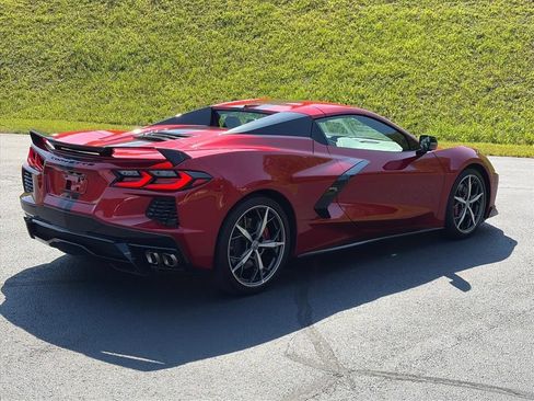 Used 2022 Chevrolet Corvette Stingray Premium Conv w/ Z51 Performance Package RWD image 5