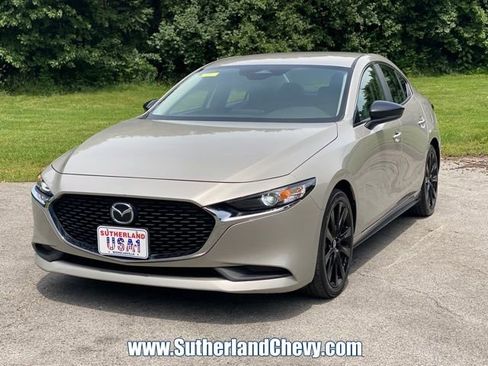 Used 2024 MAZDA MAZDA3 s FWD image 3