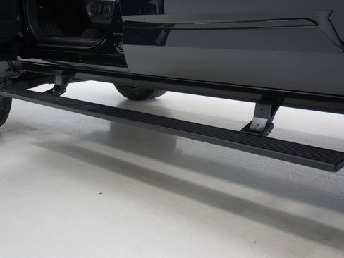 Used 2022 Toyota Tundra Platinum w/ Advanced Package image 7