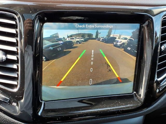 Used 2018 Jeep Compass Limited w/ Navigation Group AWD/4WD image 22