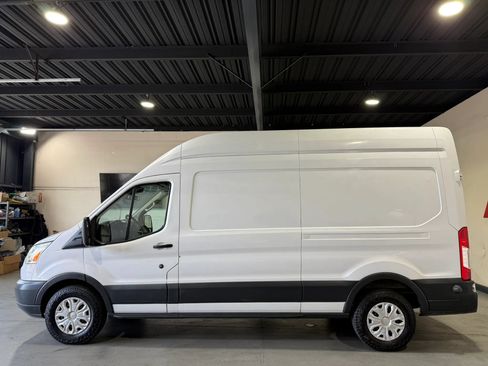 Used 2015 Ford Transit 250 148 High Roof RWD image 5