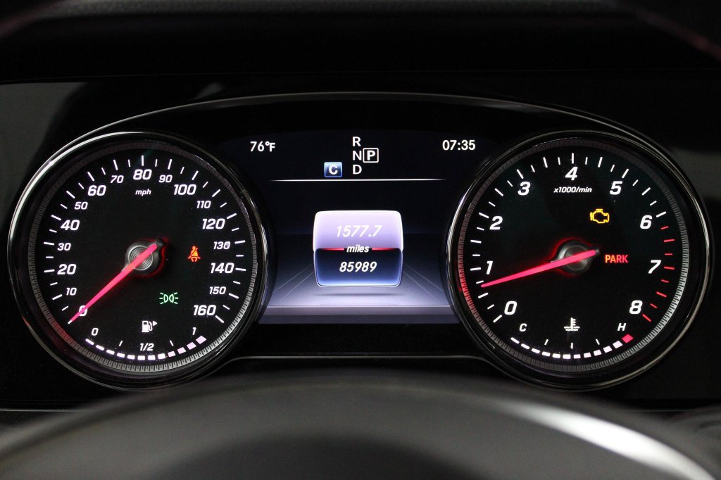 Used 2017 Mercedes-Benz E 300 4MATIC image 34