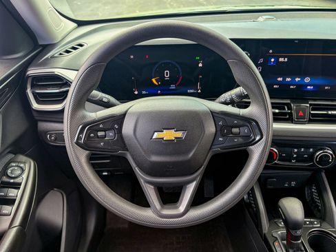 Used 2026 Chevrolet TrailBlazer LT FWD image 30