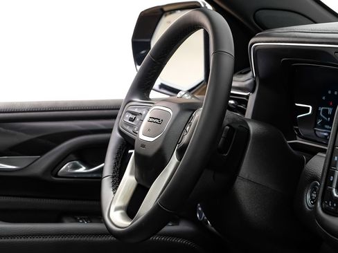 Used 2024 GMC Yukon XL Denali w/ Max Trailering Package image 13