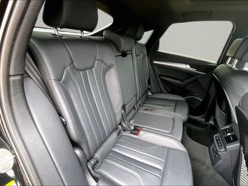 Used 2023 Audi Q5 2.0T Premium Plus w/ Premium Plus Package AWD/4WD image 29