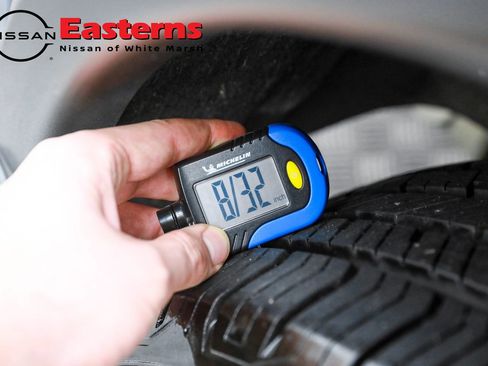 Used 2022 Nissan Rogue SV image 42