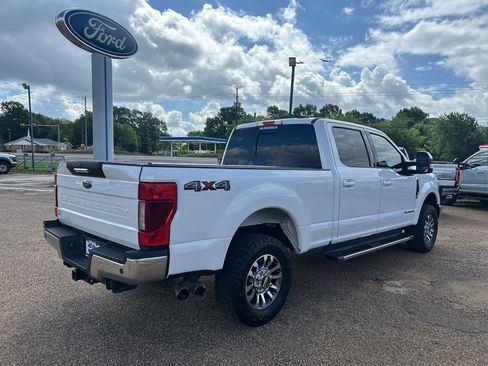 Used 2020 Ford F250 Lariat w/ Lariat Value Package AWD/4WD image 4