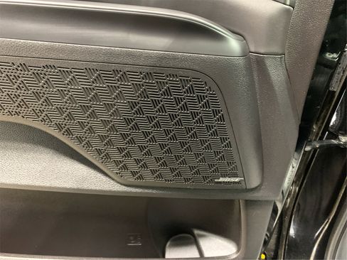 Used 2025 Kia Carnival SX Prestige image 29