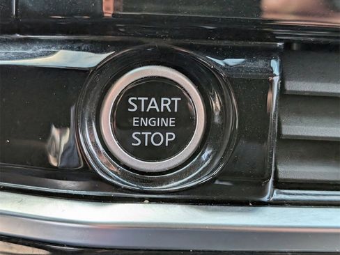 Certified 2024 Nissan Pathfinder SV image 19