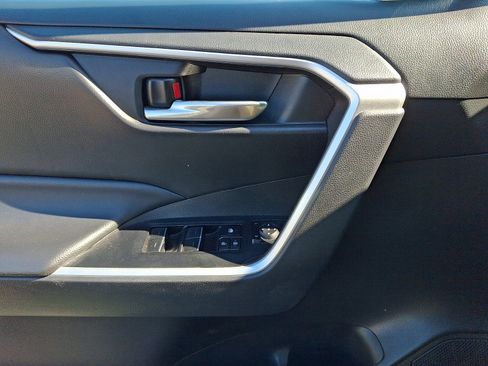 Used 2023 Toyota RAV4 XLE FWD image 12