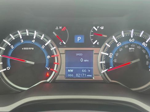 Used 2016 Toyota 4Runner Limited AWD/4WD image 8