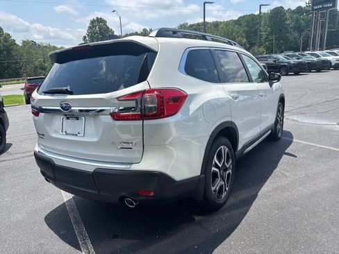 New 2026 Subaru Ascent Limited AWD/4WD image 3