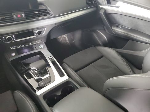 Used 2024 Audi Q5 e Premium Plus AWD/4WD image 17