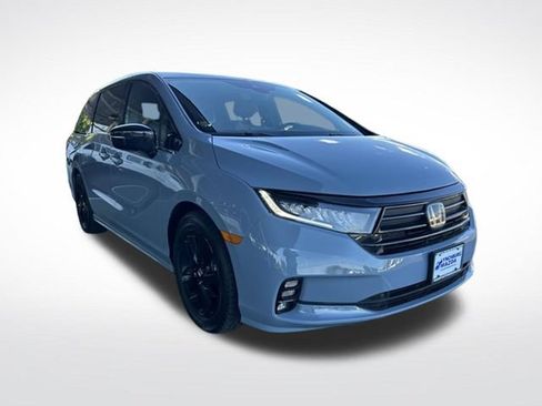 Used 2023 Honda Odyssey Sport image 8