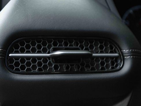 Used 2024 Honda HR-V EX-L image 40