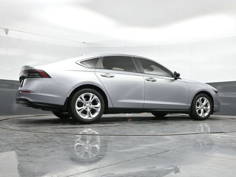 Used 2024 Honda Accord LX image 39