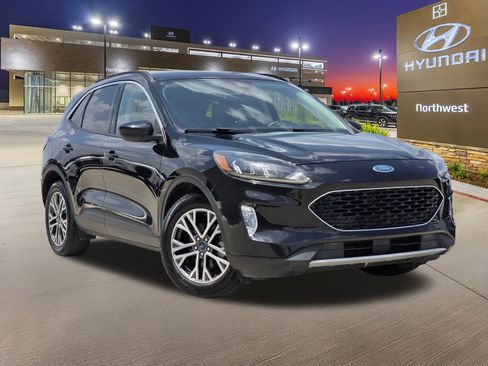 Used 2020 Ford Escape SEL FWD image 3