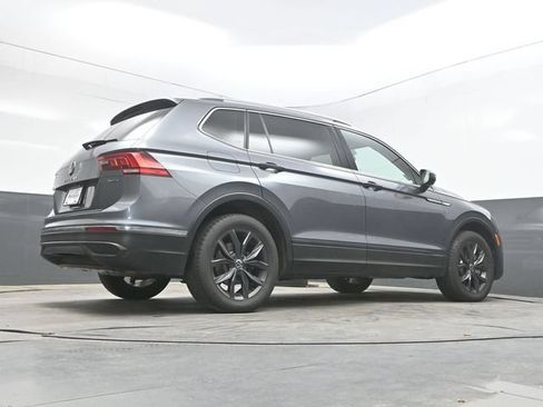 Used 2023 Volkswagen Tiguan SE AWD/4WD image 42