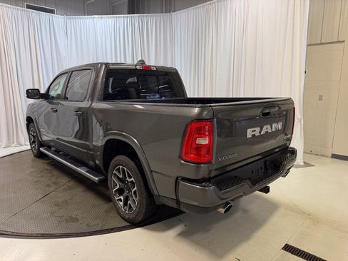 Used 2025 RAM 1500 Laramie AWD/4WD image 3