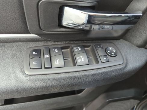 Used 2024 RAM 1500 Warlock AWD/4WD image 33