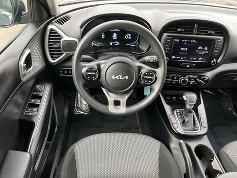 Used 2023 Kia Soul LX w/ Option Group 015 image 12