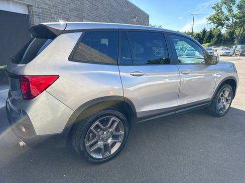 Used 2023 Honda Passport EX-L image 5