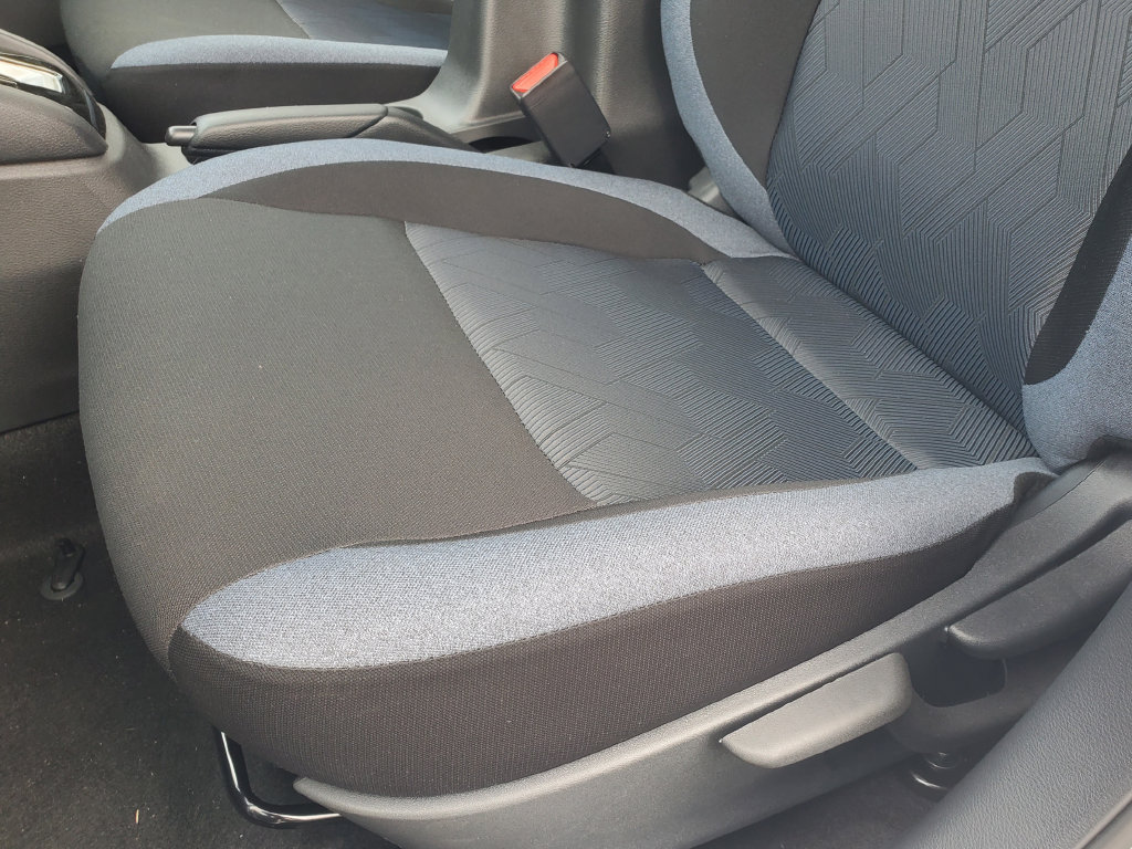 Certified 2025 Nissan Versa SV w/ Trunk Package FWD image 24