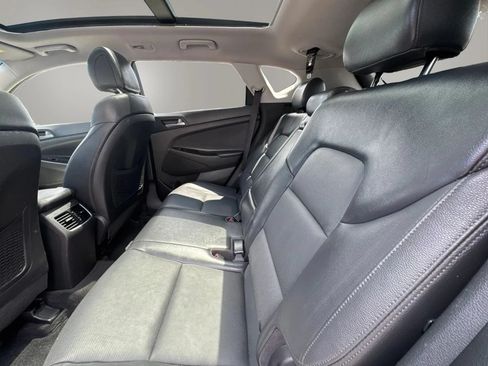 Used 2016 Hyundai Tucson Limited w/ Option Group 03 FWD image 13