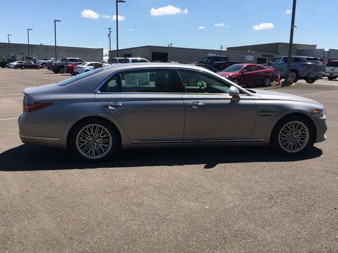 Used 2021 Genesis G90 3.3T Premium AWD/4WD image 9