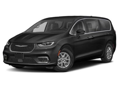 Used 2024 Chrysler Pacifica Touring-L