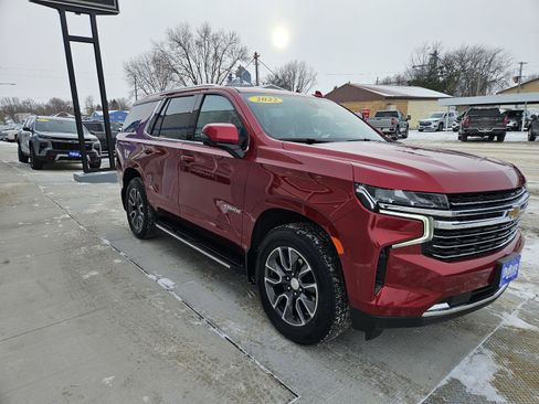 Used 2022 Chevrolet Tahoe LT w/ Luxury Package image 6