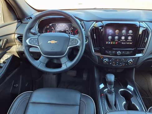 Certified 2023 Chevrolet Traverse Premier w/ LPO, Floor Liner Package AWD/4WD image 6
