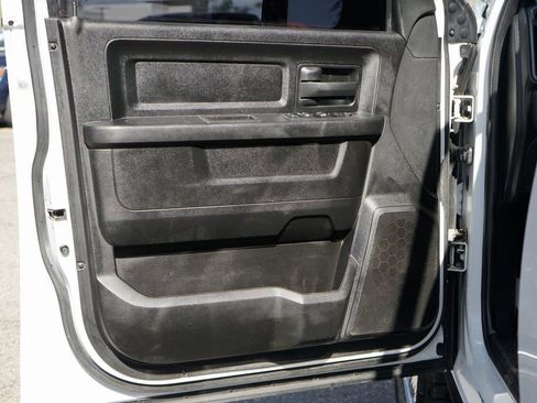 Used 2022 RAM 2500 Tradesman w/ Chrome Appearance Group image 15