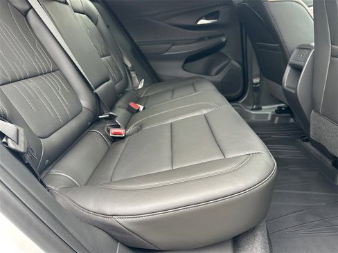 New 2026 Buick Envista Avenir image 16