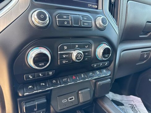 Used 2021 GMC Sierra 1500 Denali w/ Denali Ultimate Package AWD/4WD image 19