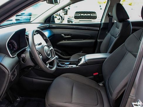 Used 2024 Hyundai Tucson SE image 30