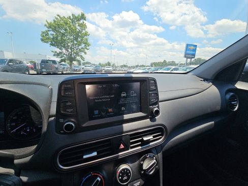 Used 2020 Hyundai Kona SE FWD image 14