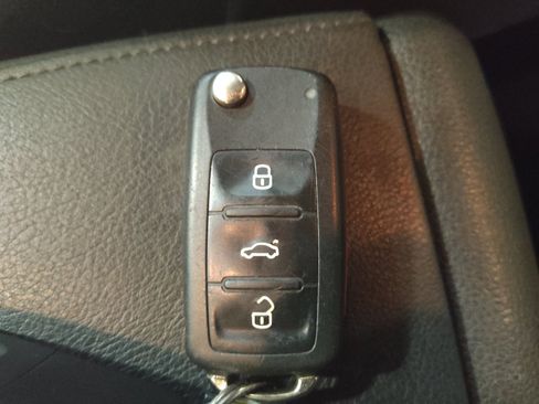 Used 2014 Volkswagen Jetta S FWD image 32