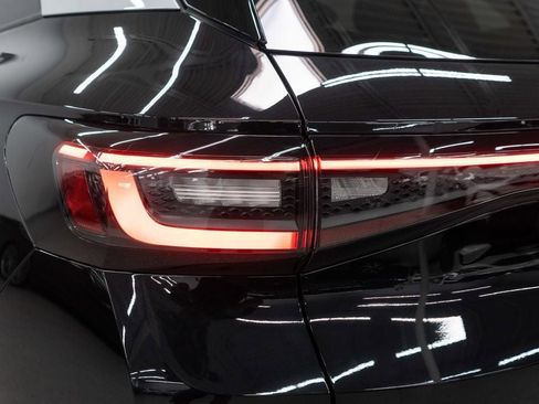 Used 2023 Volkswagen ID.4 Pro S Plus image 45