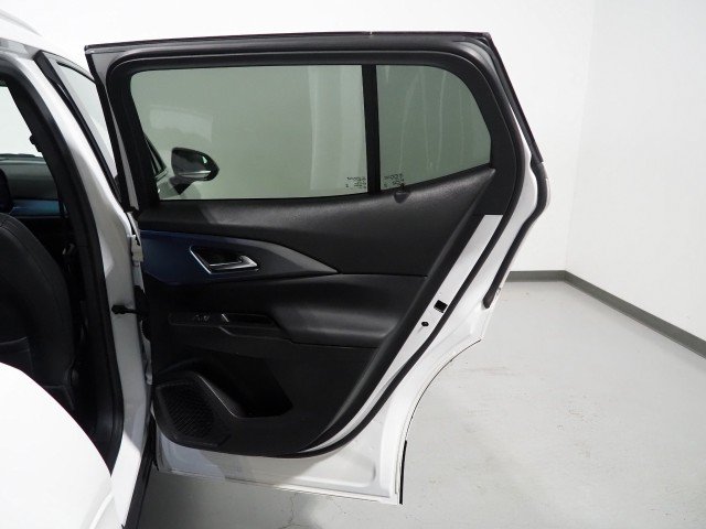 Used 2024 Chevrolet Equinox EV FWD LT w/ 2LT w/ LPO, Blackout Package image 61