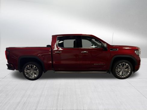 Used 2022 GMC Sierra 1500 Denali w/ Denali Reserve Package AWD/4WD image 8