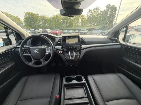 Used 2024 Honda Odyssey Touring image 12