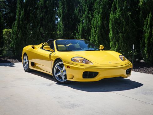 Used 2001 Ferrari 360 Spider image 2