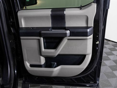 Used 2018 Ford F150 XLT image 35