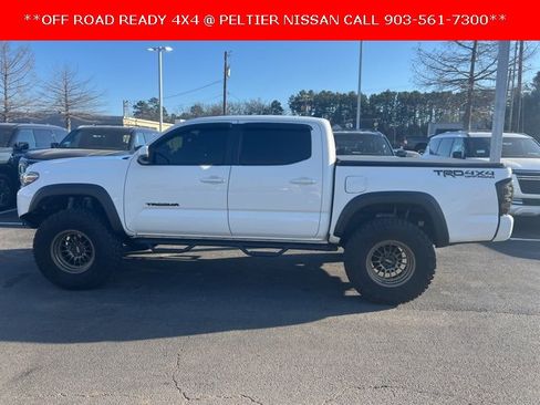 Used 2019 Toyota Tacoma TRD Off-Road image 5