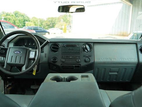 Used 2015 Ford F250 XL AWD/4WD image 10