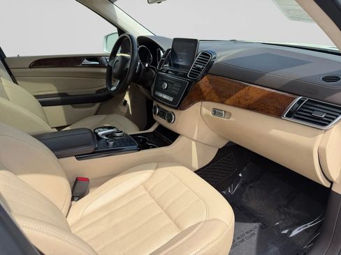 Used 2019 Mercedes-Benz GLS 450 4MATIC image 35